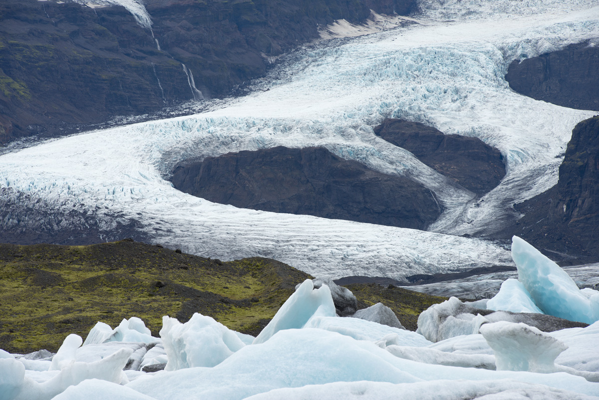 iceland glacier and bergs 4021.jpg