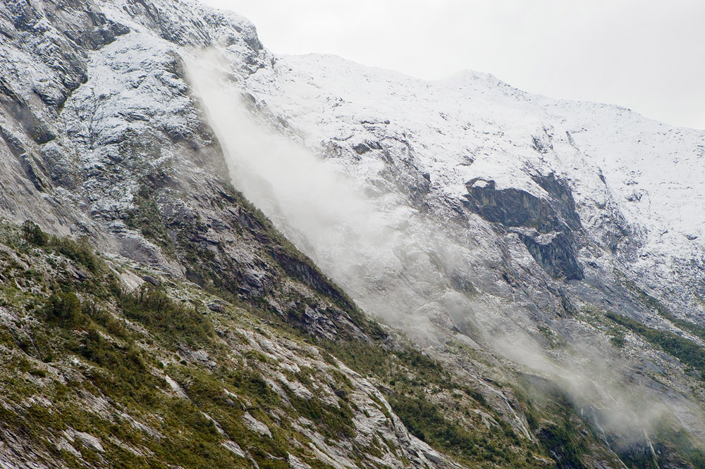 waterfall milford road 1843.jpg