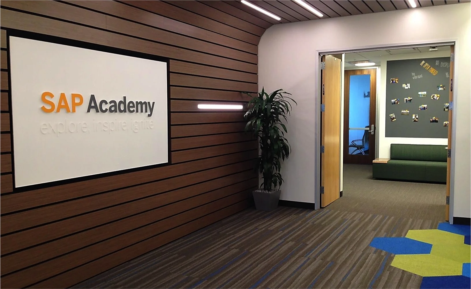 academy_1.jpg