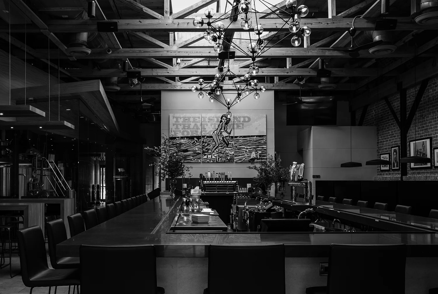 AmeliaTavern_0289 CROP.jpg