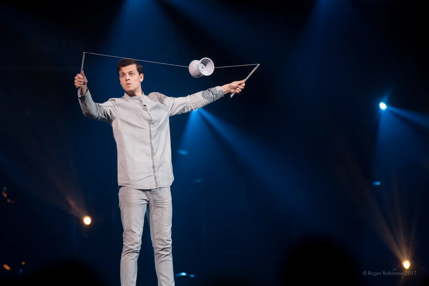 Cirque Demain 2017 v3-4.jpg