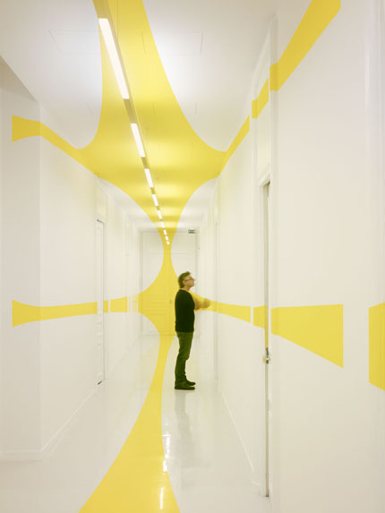 Felice-Varini-Yellow-2.jpg