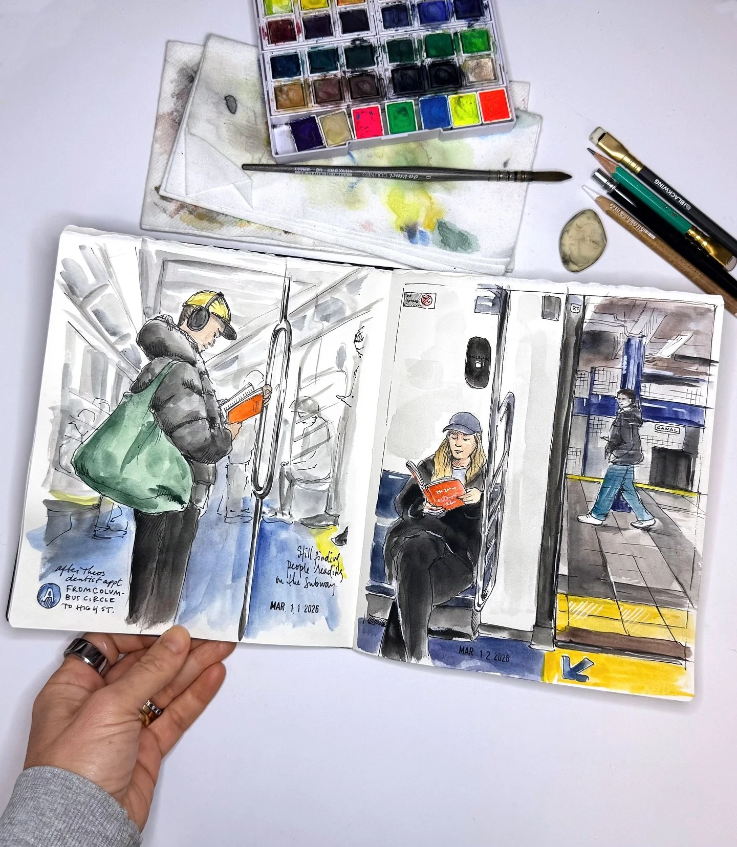 Still finding people reading and writing and drawing off of screens on the subways. These two spotted on the A-train. I changed their features and looks enough so they stay anonymous. 📚 📕 ✍️ swipe for details 
#sdionbakersketchjournal #drawyourday 