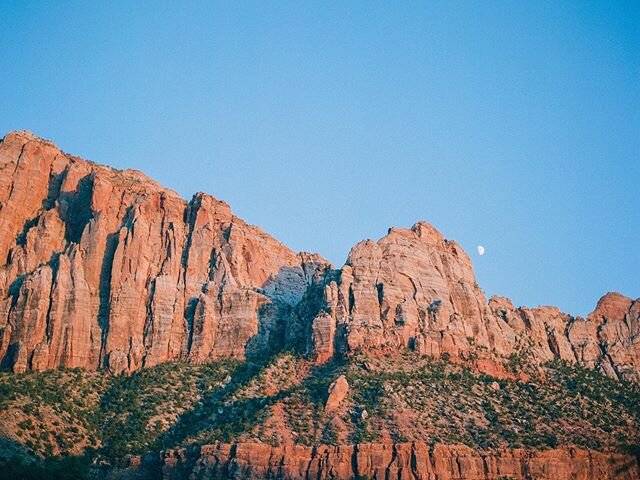 Happy Earth Day people! I thought about posting a bunch of my favorite nature photos in my stories (and honestly still may) but if anything else I&rsquo;ve finally put together an obnoxiously long blog of film photos from our trip out west last fall 