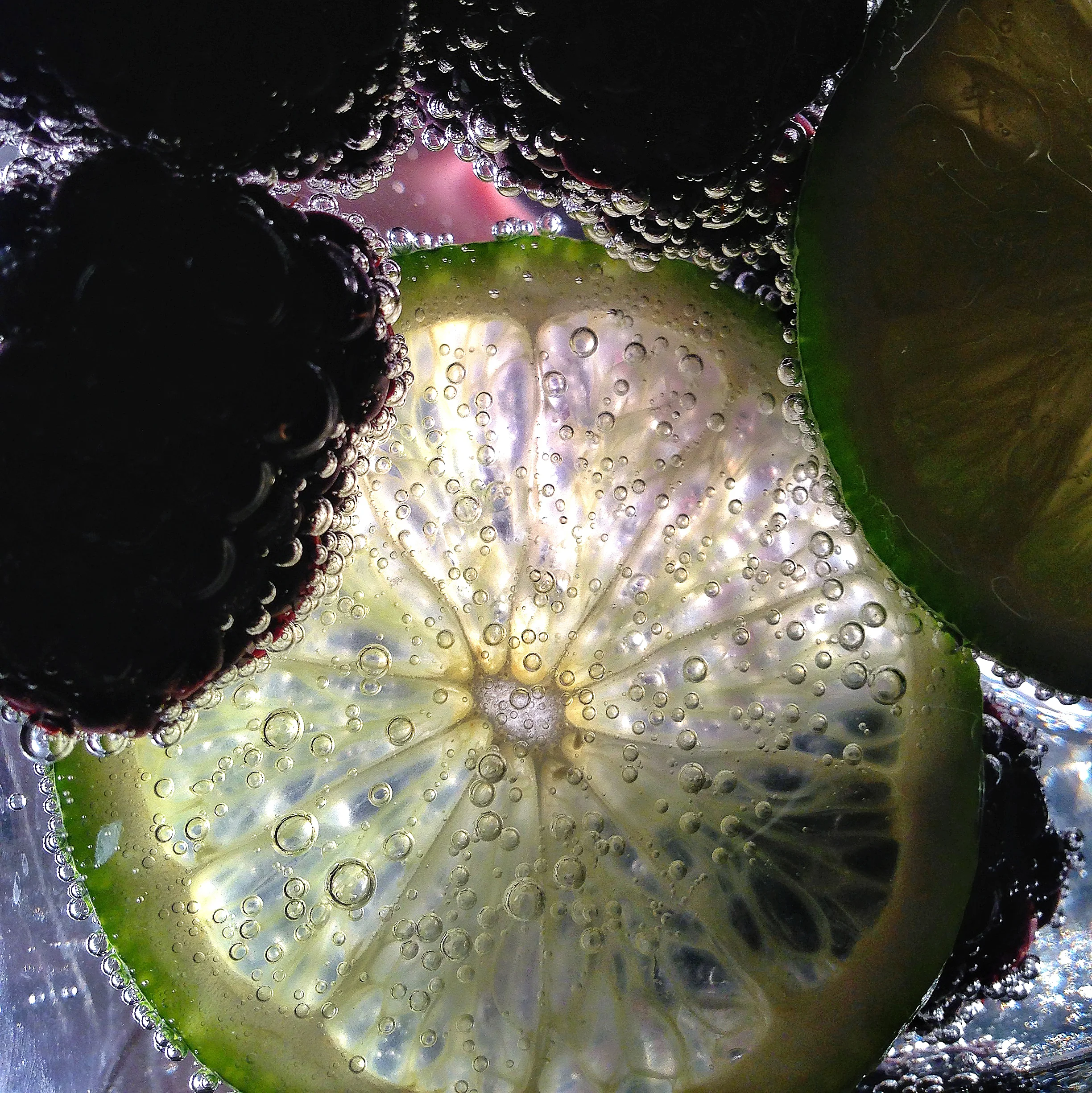 Blackberry Lime Seltzer