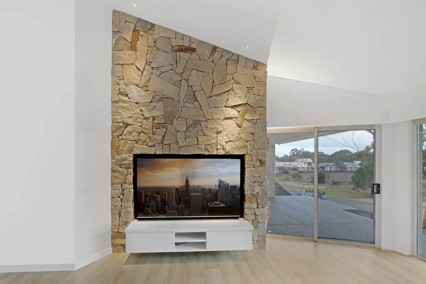 17 Western Blvd Raymond Island WEB (31).jpg