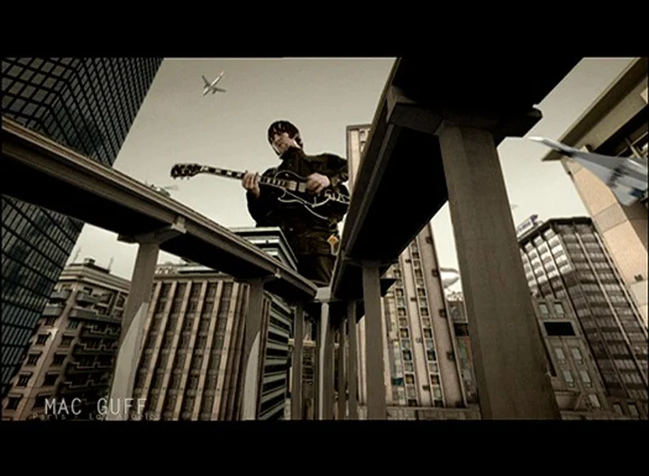 mac_guff_paris_-_kaiser_chiefs_-_ruby_(2007)_4.jpg