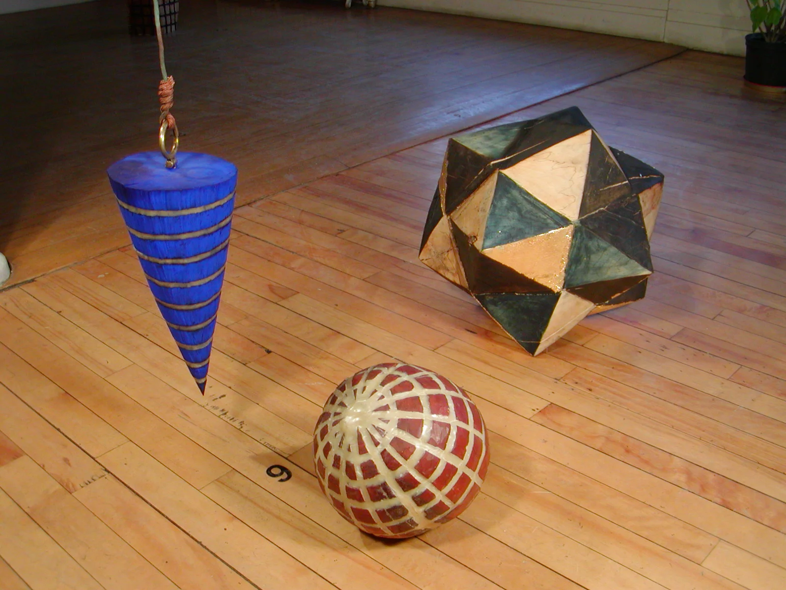 40 Installation Cosmonopetry 1.JPG