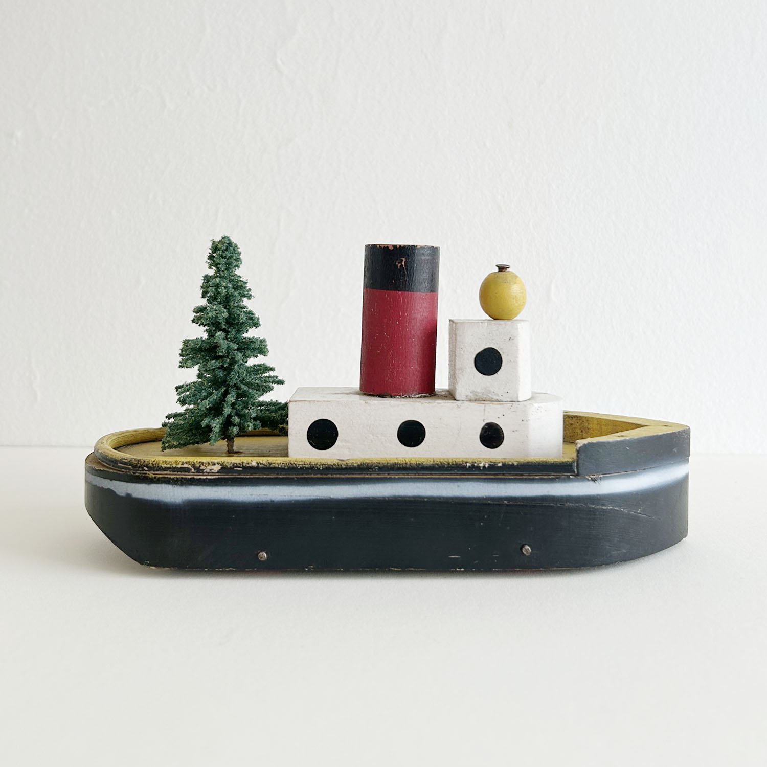 woodentugboat1.jpg