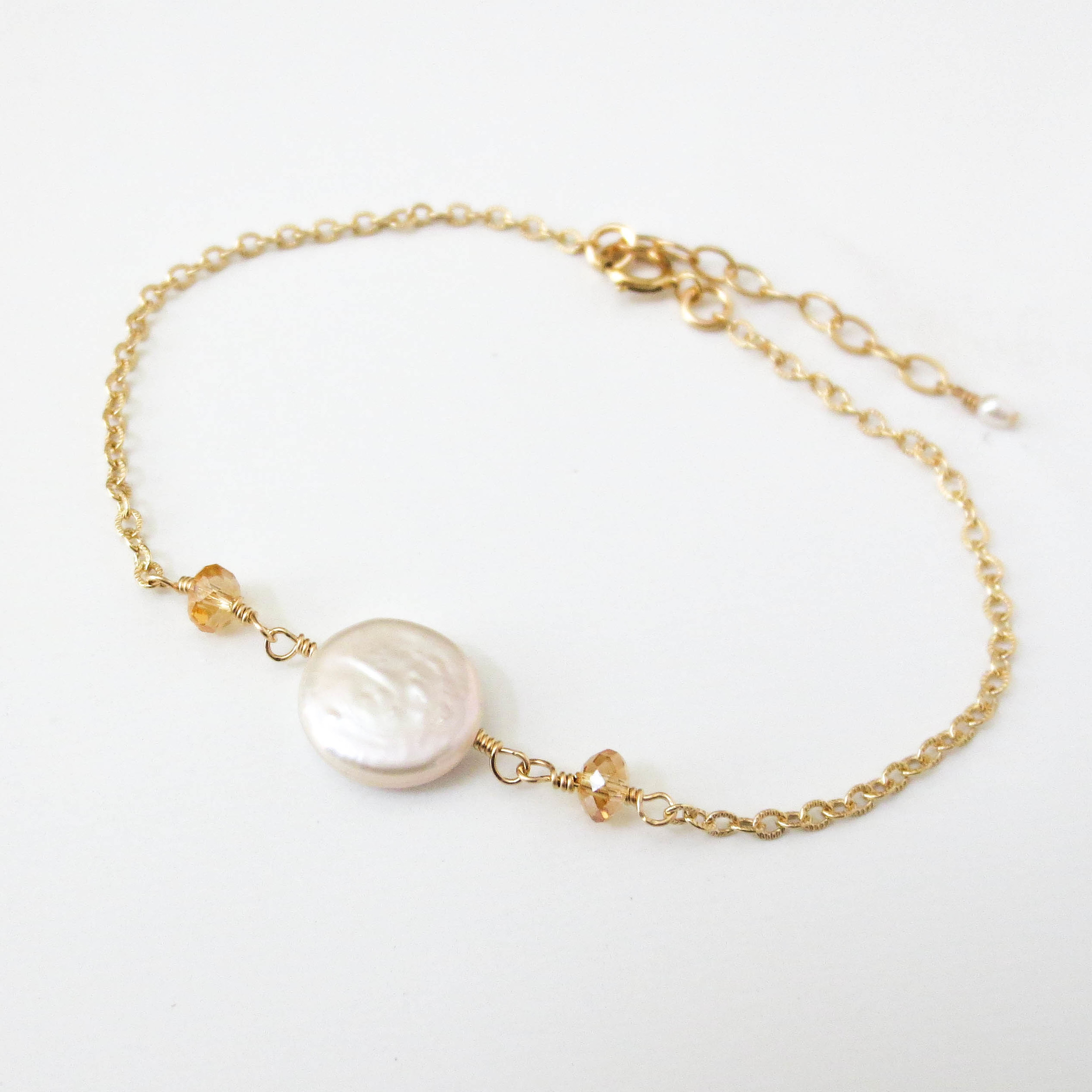 coin-pearl-bracelet1.jpg