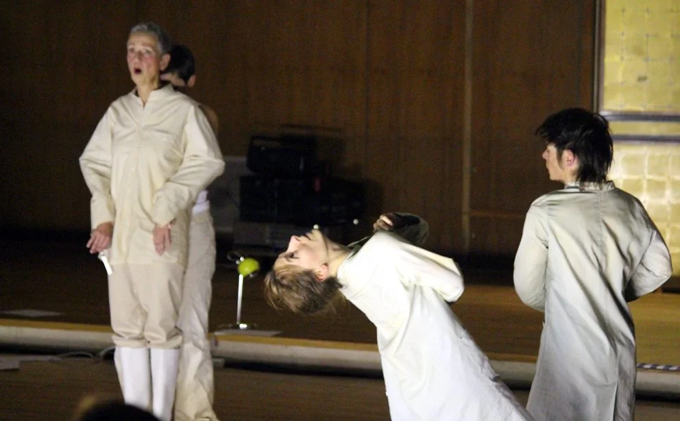 UNCANNEY VALLEY by Evelin Stadler in collaboration with Ensemble Phormix merges musicians and dancers on stage using music of John Cage, Luigi Nono and contemporary composers. It premiered in Kassel at Körperstürme Festival in May 2016 and was performed further at the Europäische Krichenmusikfestival in Schwäbisch Gmündt (DE) and the Alps Move Festival (IT). Photo: Ewald Kontschieder