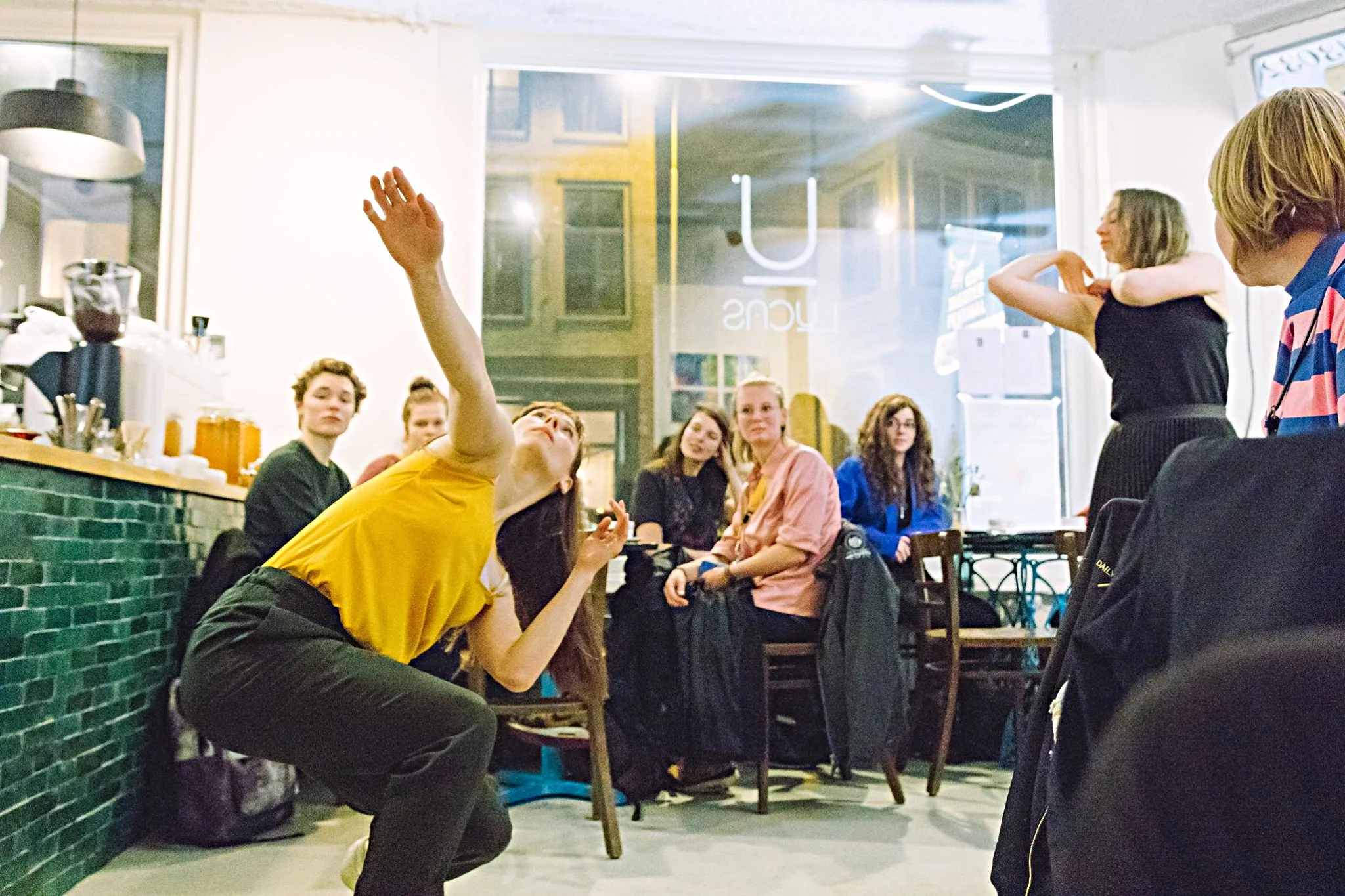 3 IS A CROWD is a site-specific dance performance initiated by Sanne Clifford . It was first performed in March 2017 at the CaféTheaterFestival in Utrecht and further performed 2017-2018 at the Oostbloktheater in Amsterdam, the Vuurol Festival, Fringe (NL), and Salone Bruneck (IT), amongst others. Concept & choreography by Sanne Clifford / Dance & co-creation: Hayley Adams, Sanne Clifford & Anastasia Kostner / Music: Amir Swaab / Dramaturgy & coaching: Jordi Ribot Thunnissen. For a review click here for Theaterkrant (NL), here for Usc di Ladies (IT) and it's translation here . Photo credit: Sjoerd Derine