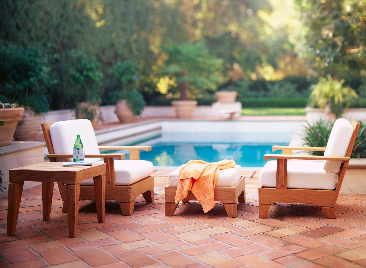 chairs-by-pool.jpg