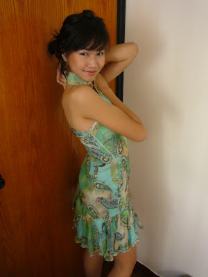 My first successful dress! A toga with oriental collar and buttons.
