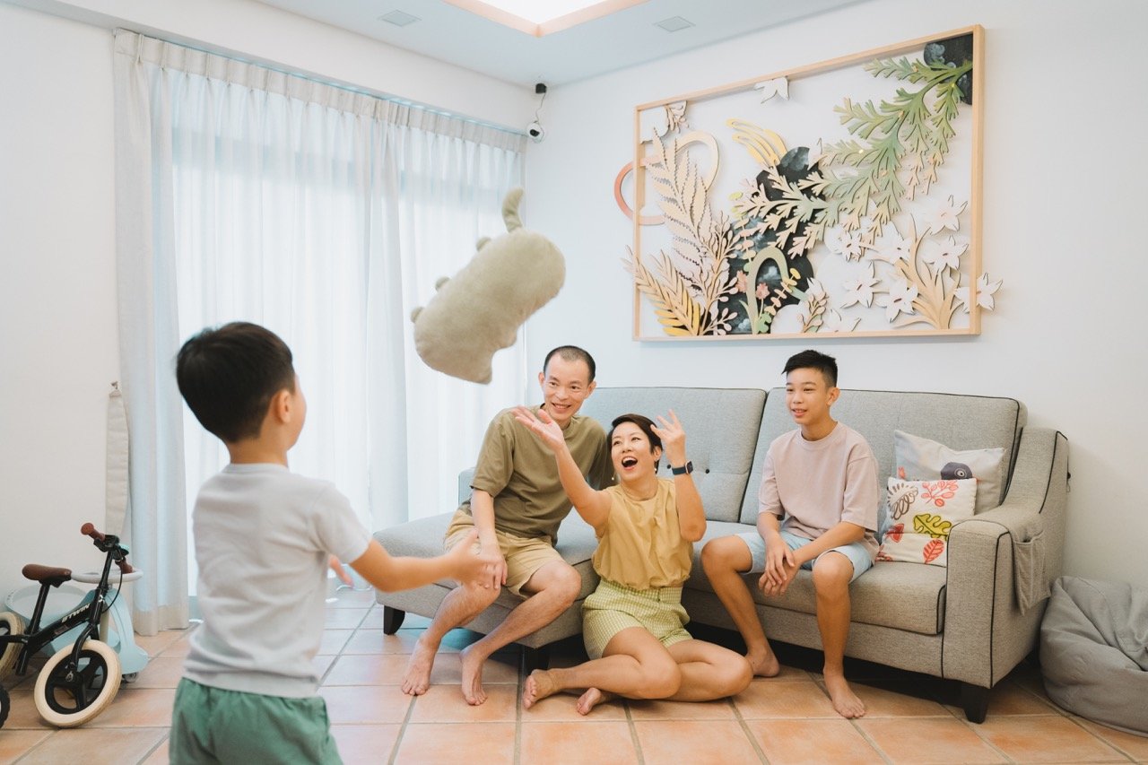 Jacqueline + Family20 Large.jpeg