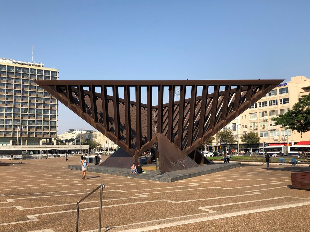 The Holocaust memorial sculpture (by Yigal Tumarkin) in the central square of Tel Aviv Rabin Square 