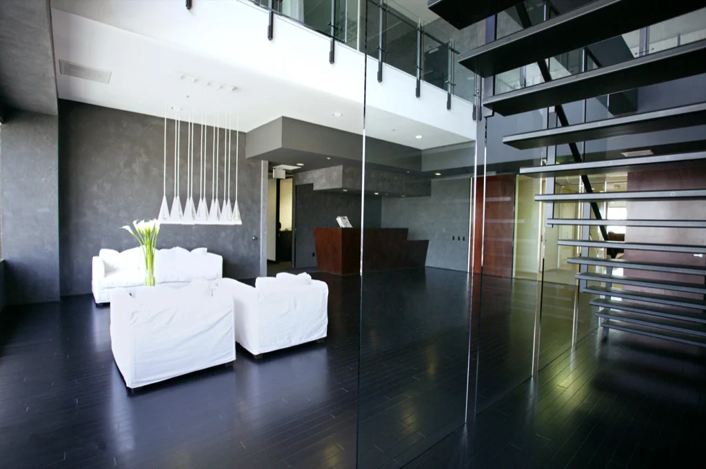 S.E.A.-Studio-Environmental-Architecture-David-Hertz-FAIA-Mendelsohn-Zien-Advertising-Los-Angeles-tenant-improvement-sustainable-regenerative-restorative-green-design-office-sleek-modern-interior-Westside-commercial-building-professional-workplace-1.jpg