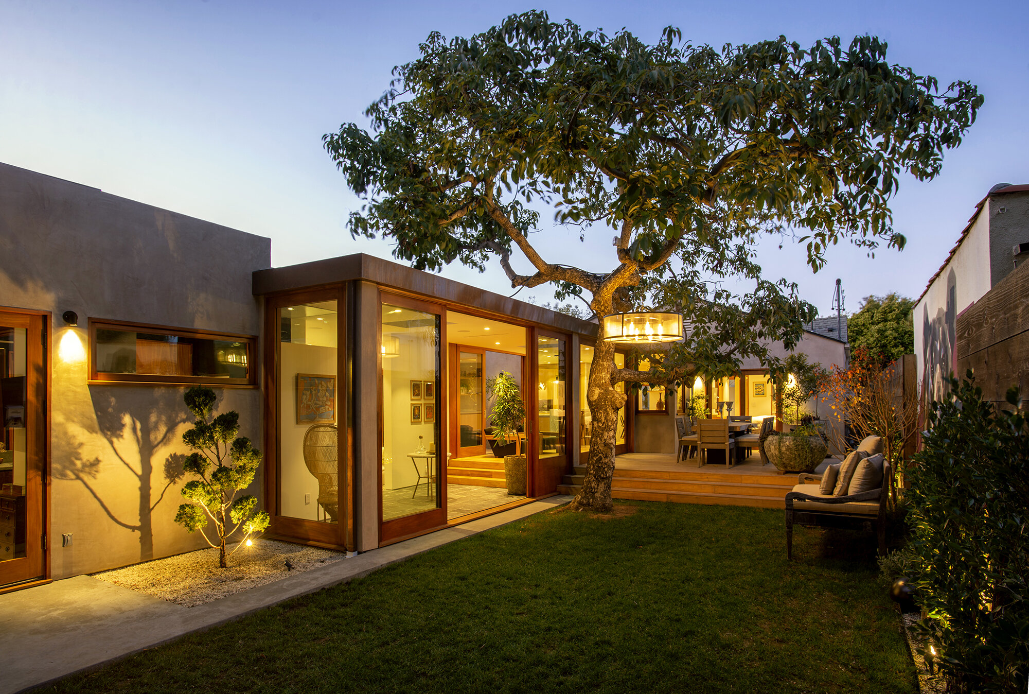 S.E.A.-Studio-Environmental-Architecture-David-Hertz-FAIA-Washington-Venice-Beach-sustainable-regenerative-restorative-design-modern-residential-adaptive-reuse-backyard-addition-remodel-bungalow-wood-slats-siding-19.jpg