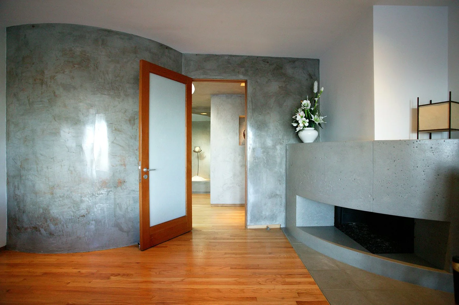 S.E.A.-Studio-Environmental-Architecture-David-Hertz-FAIA-Stradella-House-Los-Angeles-sustainable-regenerative-restorative-design-residential-contemporary-modern-passive-systems-recycled-wood-concrete-green-building-Hollywood-Hills-view-studioea-4.jpg