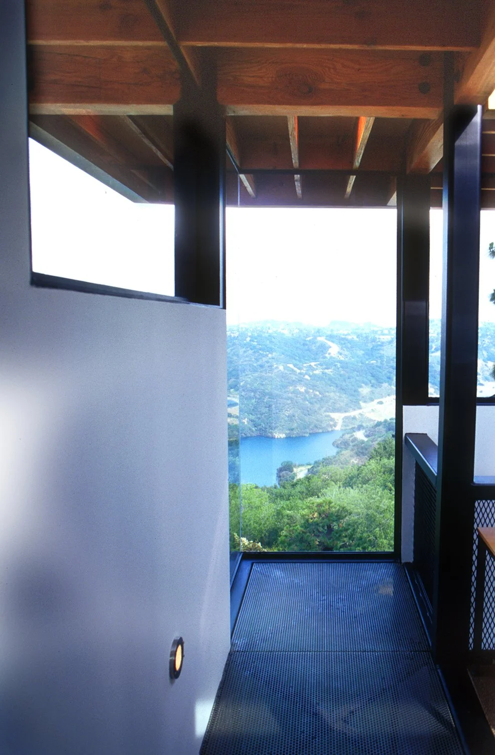 S.E.A.-Studio-Environmental-Architecture-David-Hertz-FAIA-Stradella-House-Los-Angeles-sustainable-regenerative-restorative-design-residential-contemporary-modern-passive-systems-recycled-wood-concrete-green-building-Hollywood-Hills-view-studioea-16.jpg