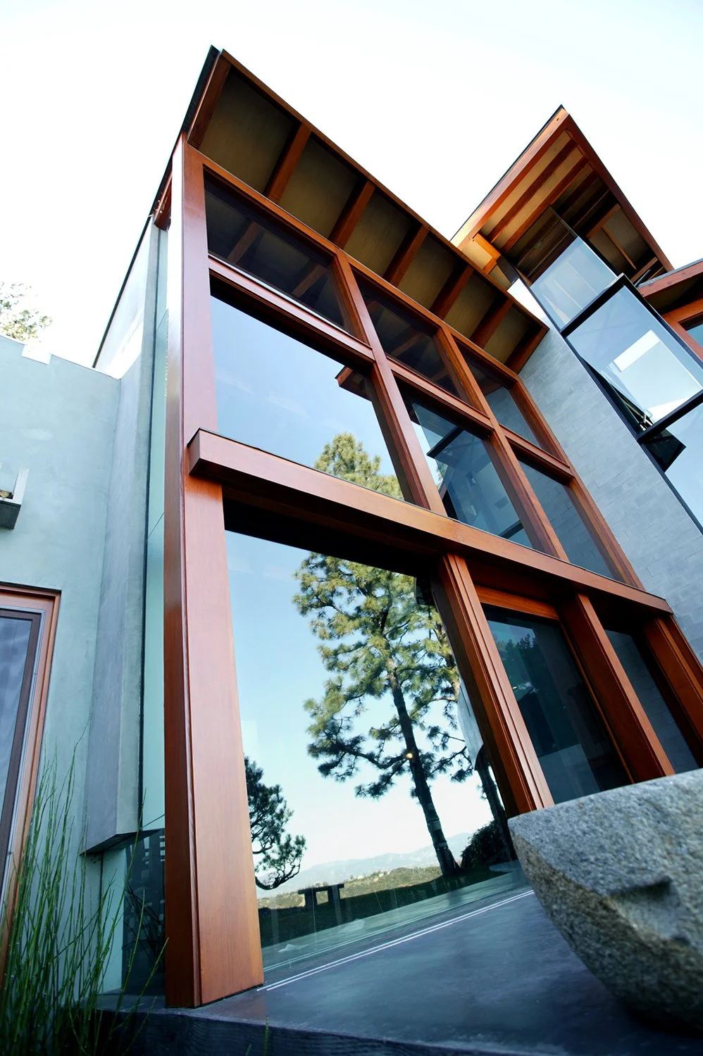 S.E.A.-Studio-Environmental-Architecture-David-Hertz-FAIA-Stradella-House-Los-Angeles-sustainable-regenerative-restorative-design-residential-contemporary-modern-passive-systems-recycled-wood-concrete-green-building-Hollywood-Hills-view-studioea-3.jpg