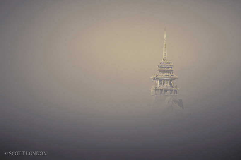 Photo : Scott London