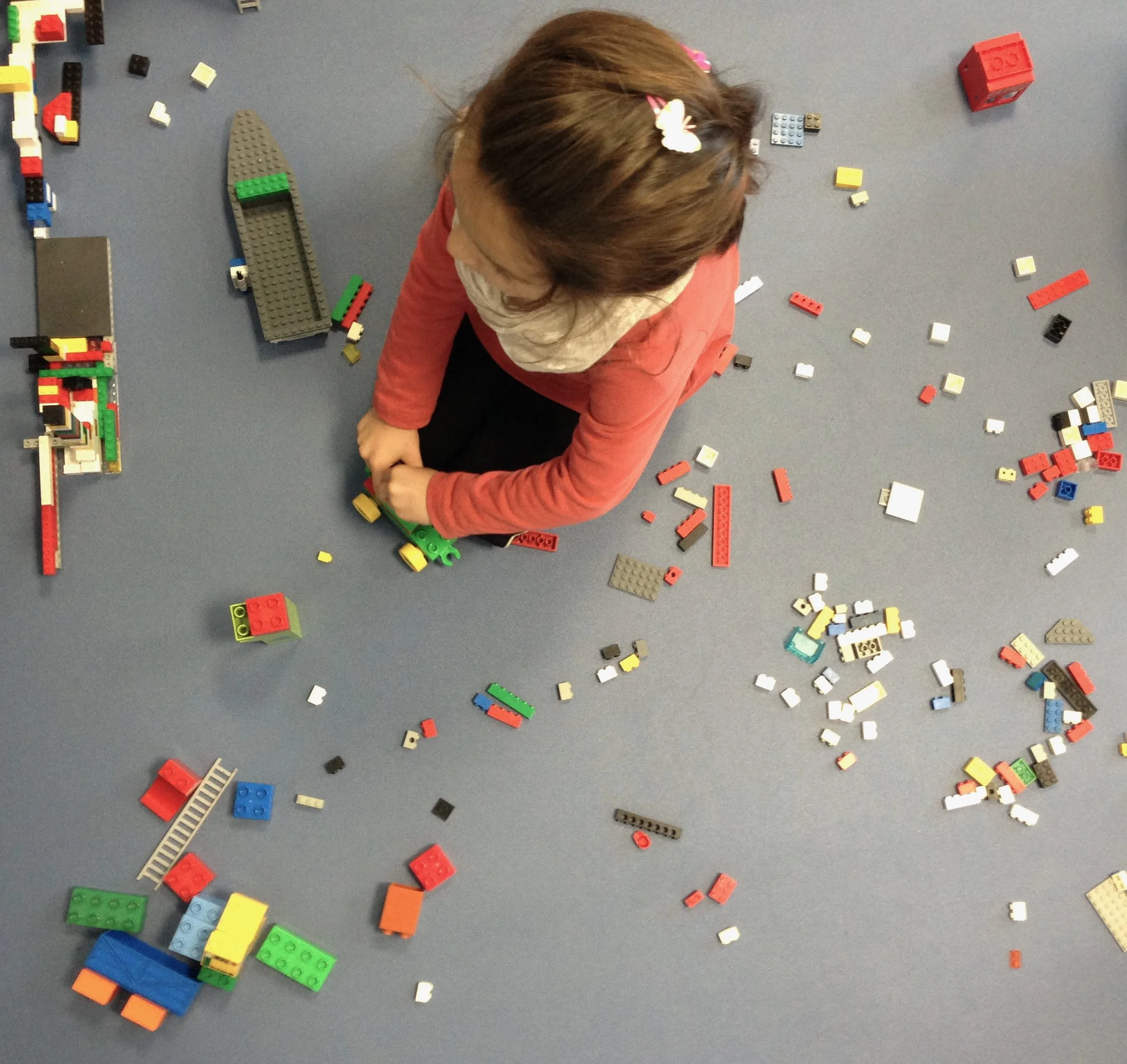 TALLER LEGO1.jpg