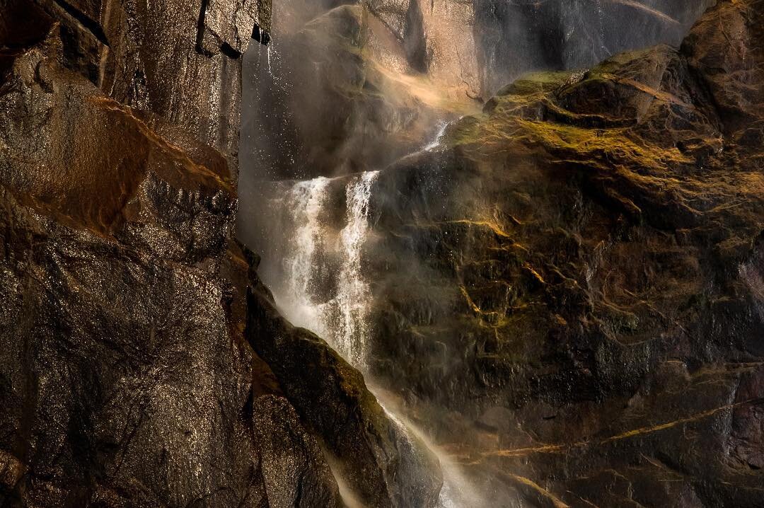 Made it to Yosemite on our way home, stopping at Bridalveil Fall. Even though it was not heavily flowing, it still held that mysterious wonder that most waterfalls possess.