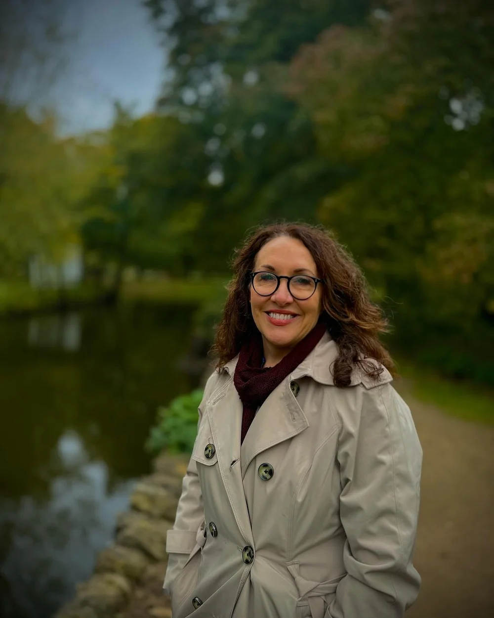 Adventuring in England this week with this brilliant woman as she invited me to see some of her favorite places, people and experiences of her graduate studies. She earned this and she&rsquo;s killing it!
#oxfordgradstudent #kelloggcollege #smartwife