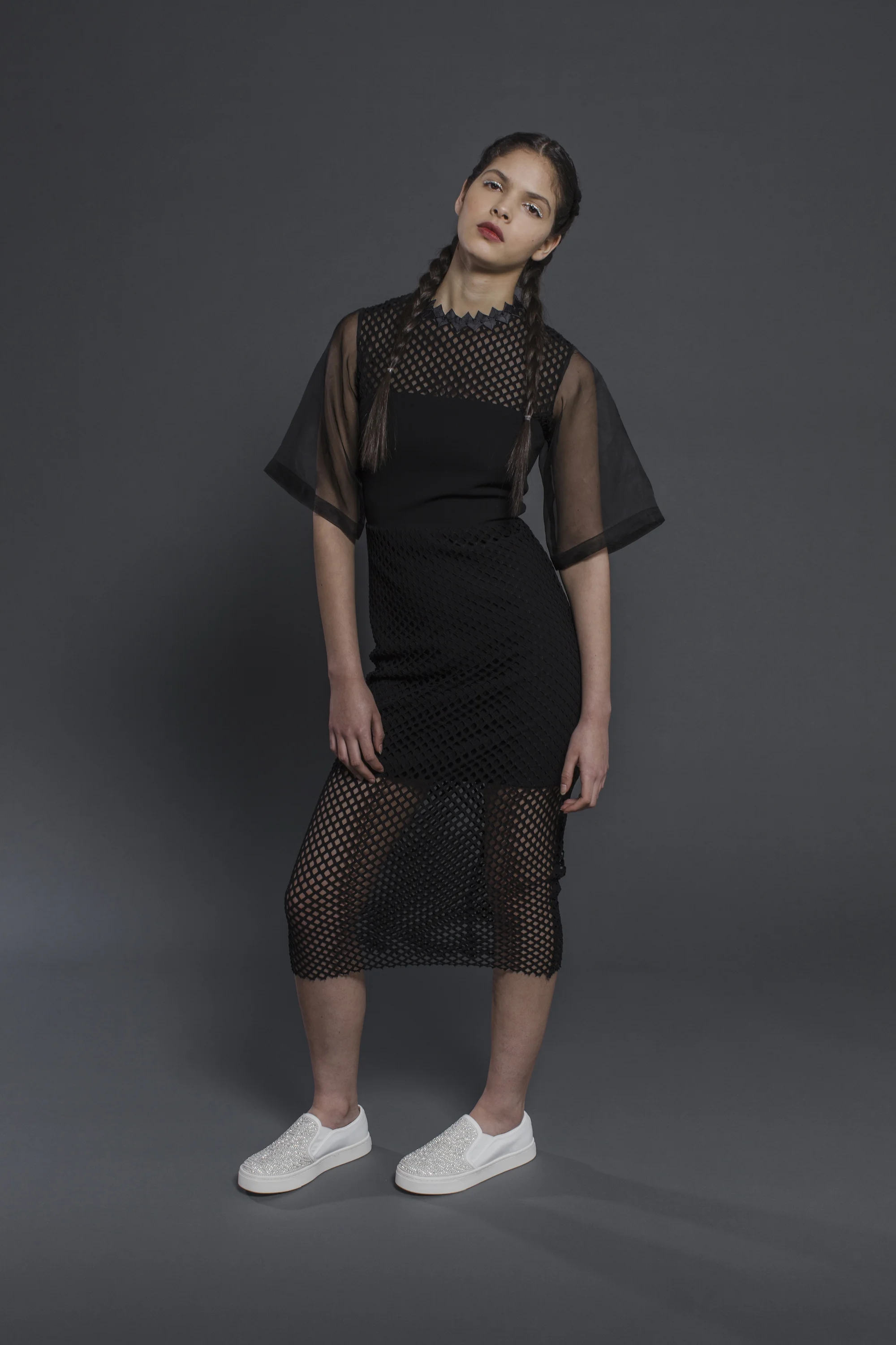 ruedi maguire spring summer 2016 black kimono sleeve crew neck dress