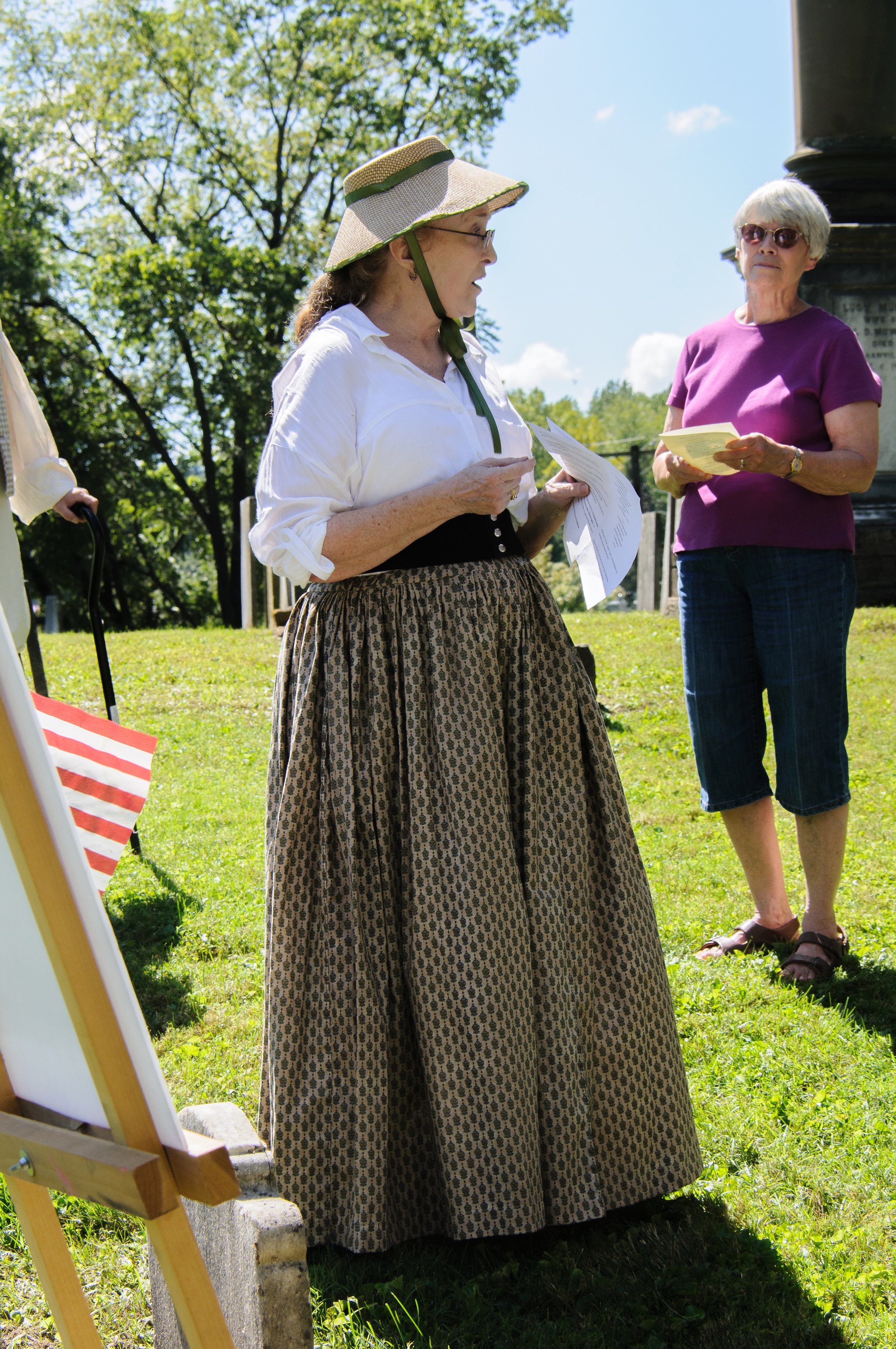 Clarissa Palmer, played by Edna Balser.