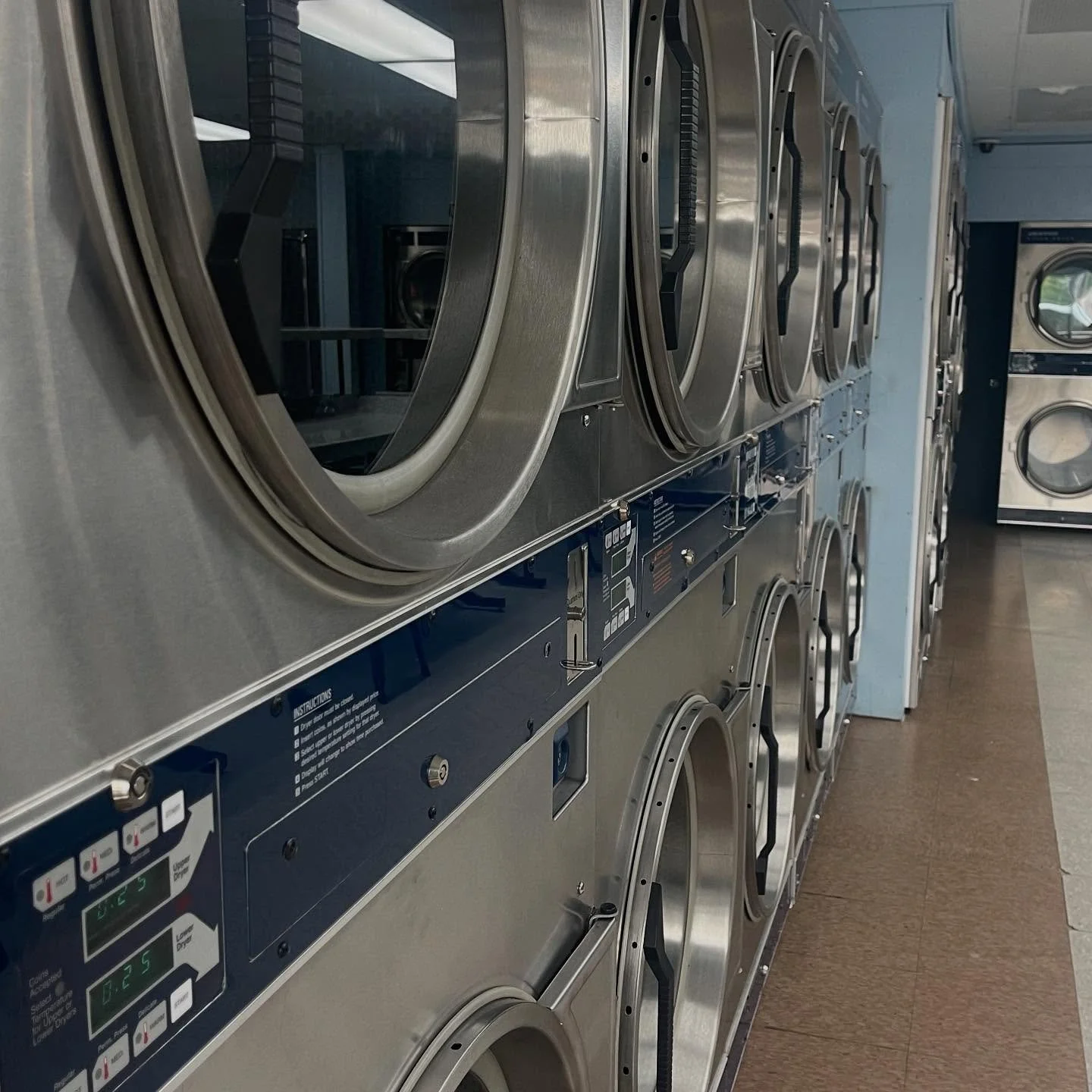 🔥Dryers that don&rsquo;t waste your time &mdash; or your money.

At White Spot Laundry, our commercial-grade Dexter dryers get the job DONE!

✅ Super fast
✅ Super efficient
✅ Super clean

Come see why locals call us the best place to do laundry in M