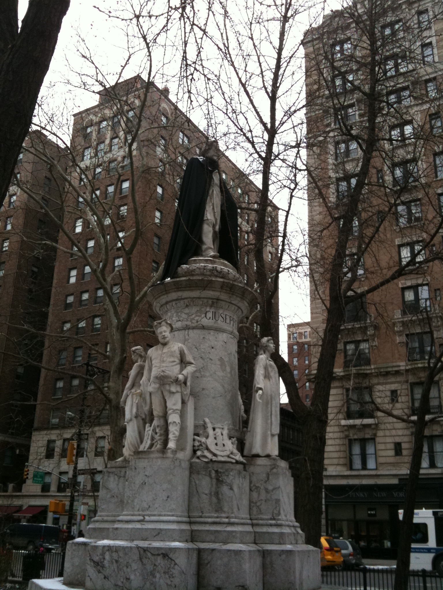 NBC Puts Cape on NYC Statue