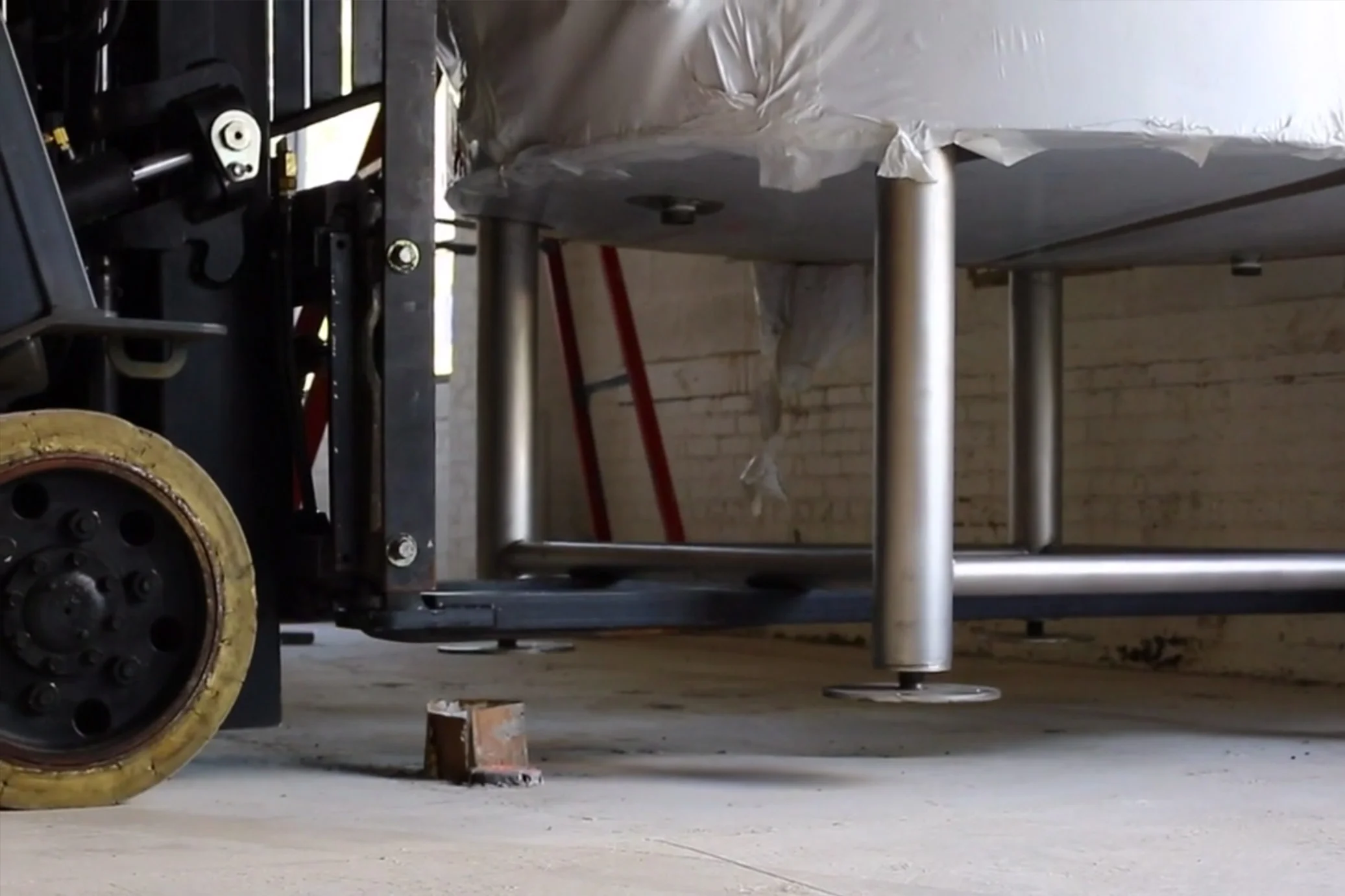 [video] Alarmist Brewing — The Brewhouse Arrives