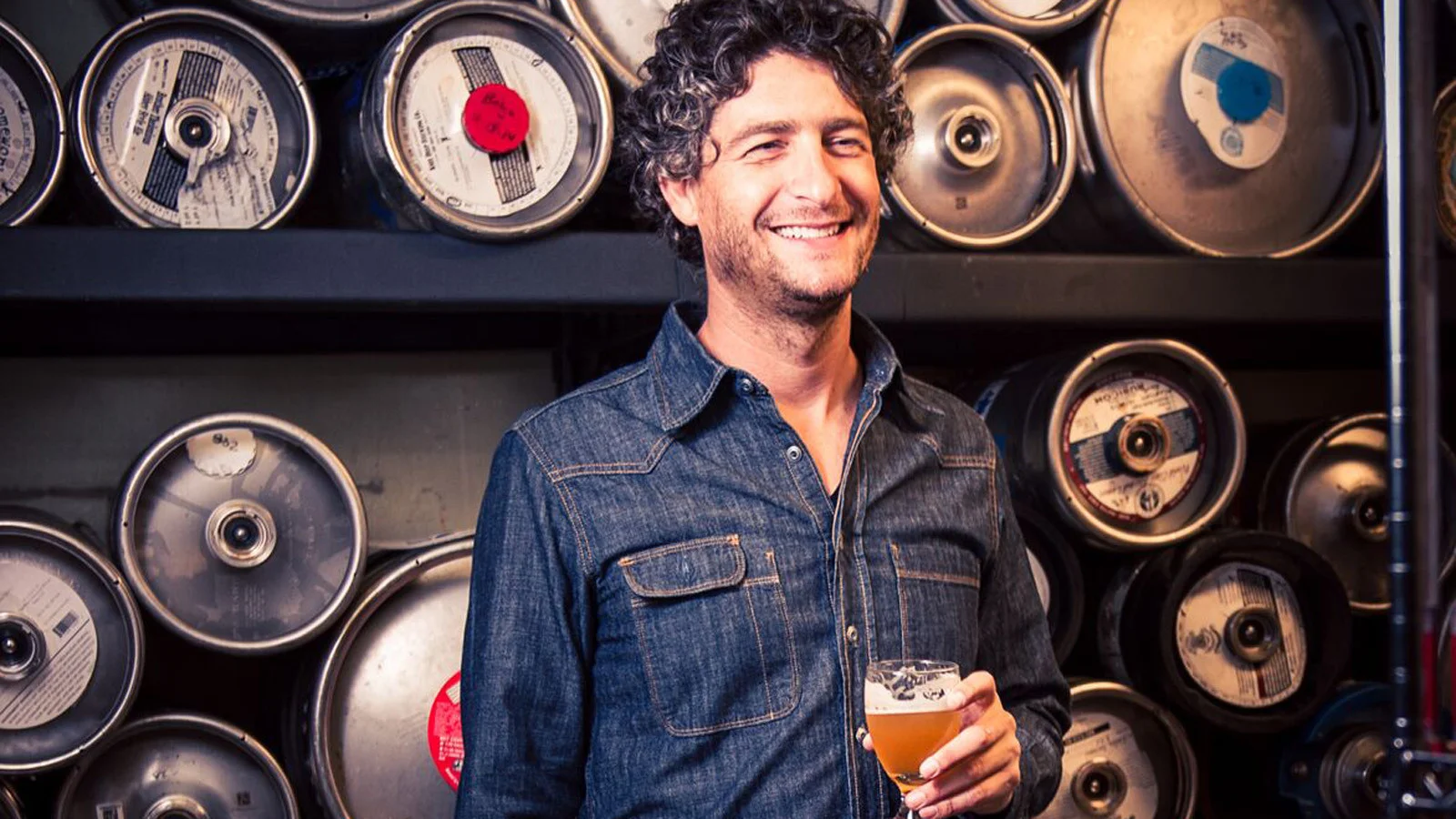 la-dd-golden-road-brewery-20160118.jpg