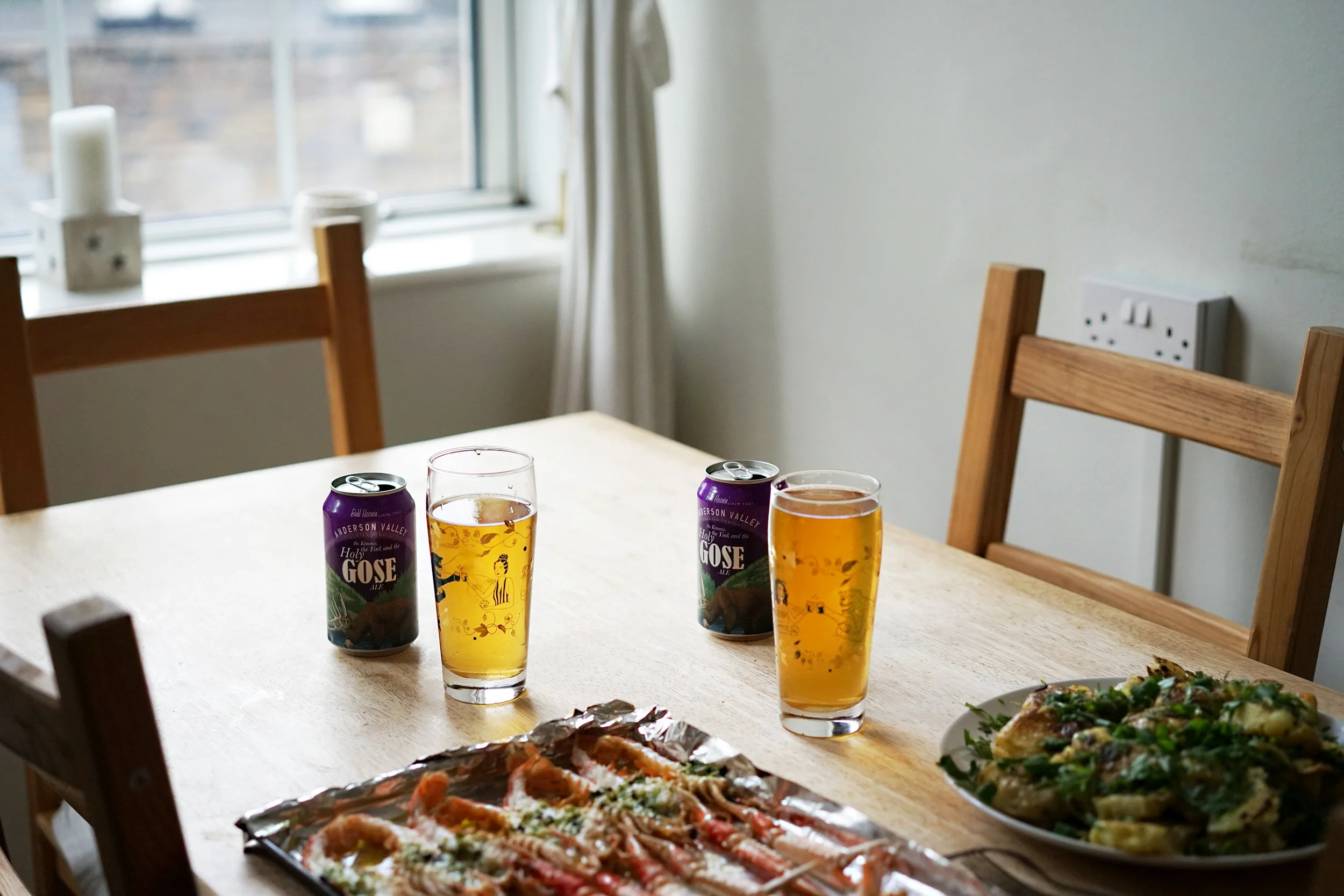 Beer at the table 01.jpg