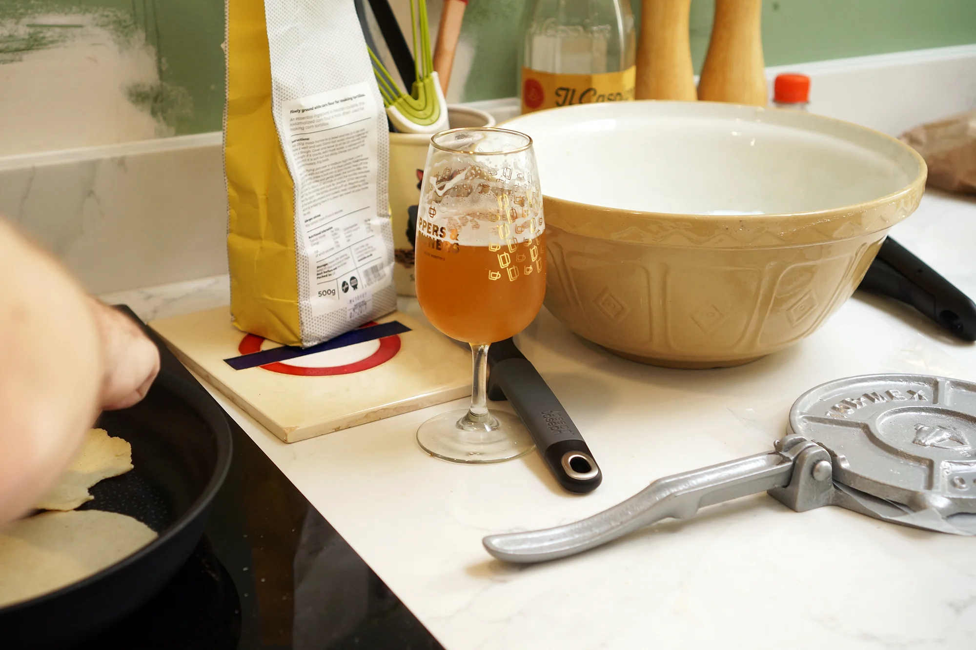 9.MakingTortillas.jpg