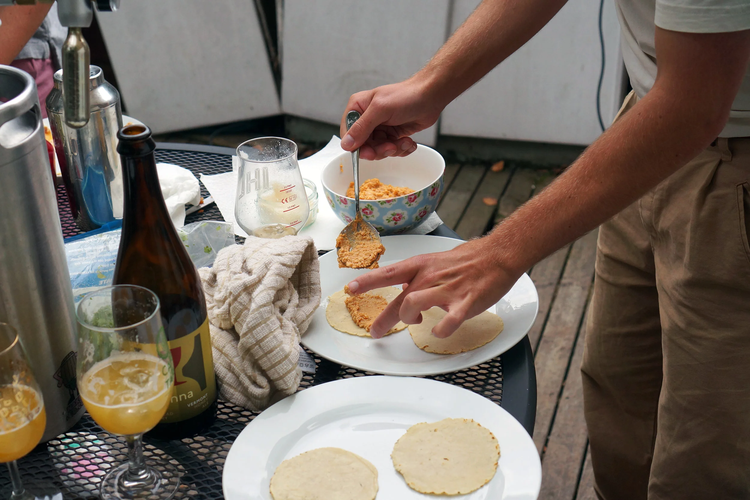 32.SpreadingCashewSalsa.jpg