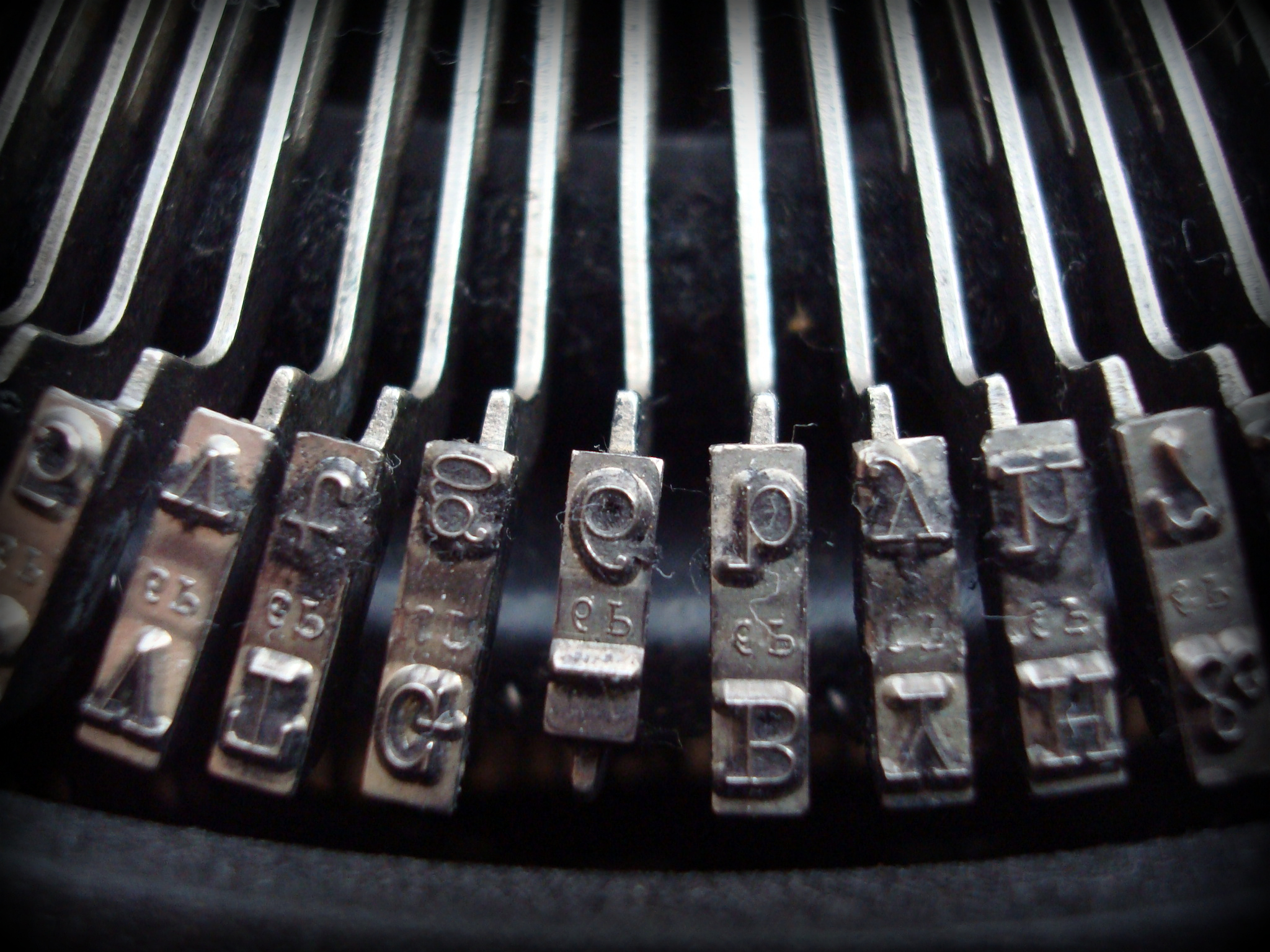 TypewriterDetail.jpg