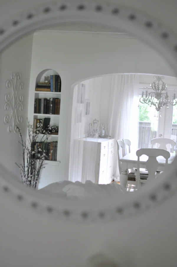 sittingroom4edited.jpg