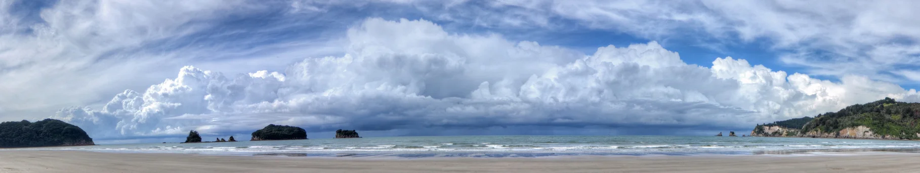 whangamata pano CLOUD.jpg