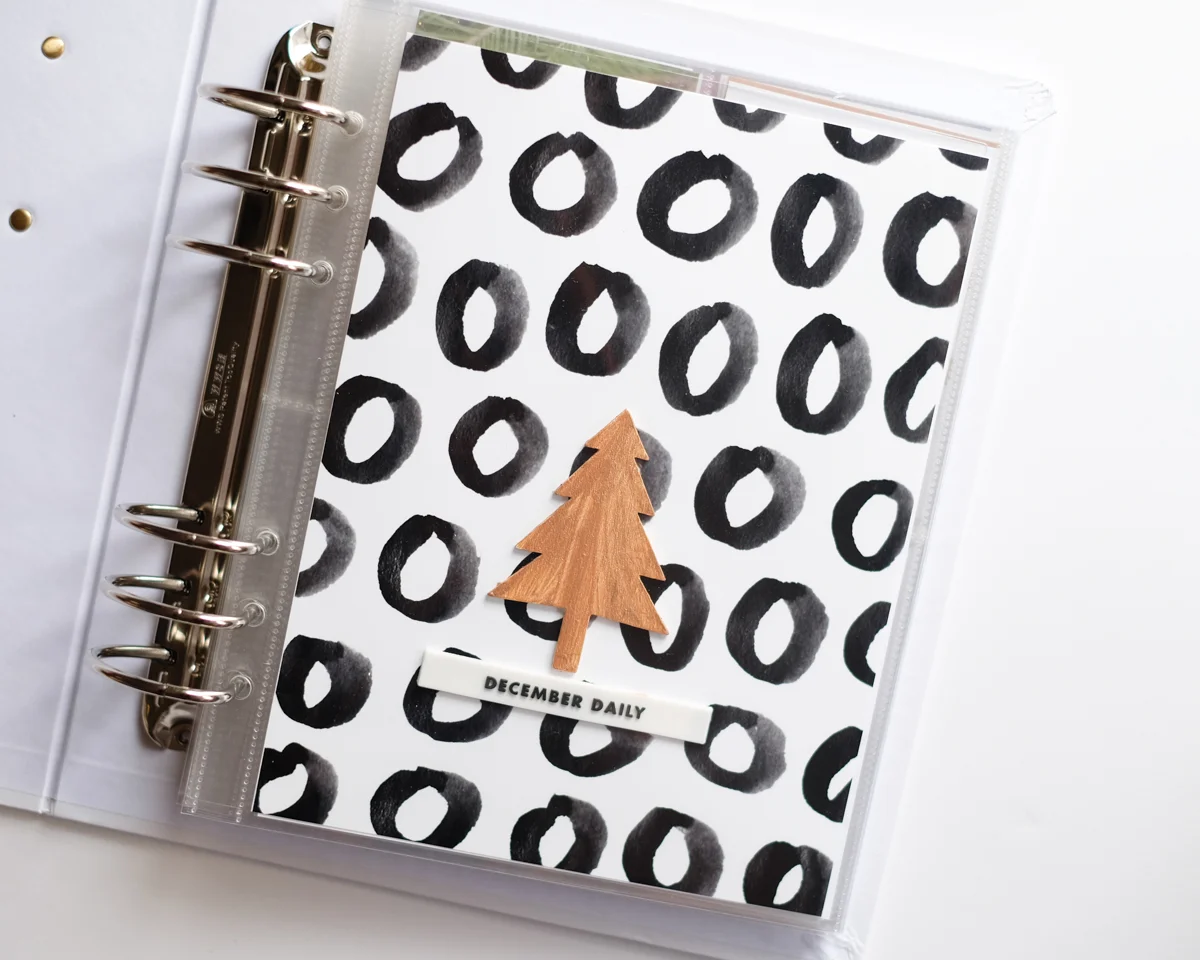 December Daily 2015 Foundation Pages | Azzari Jarrett