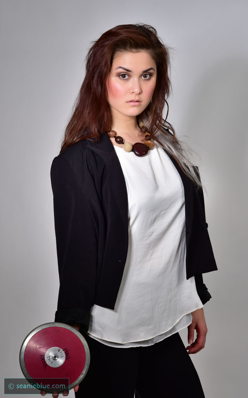 ISO-f VickyH discus 1400-60-7059.jpg