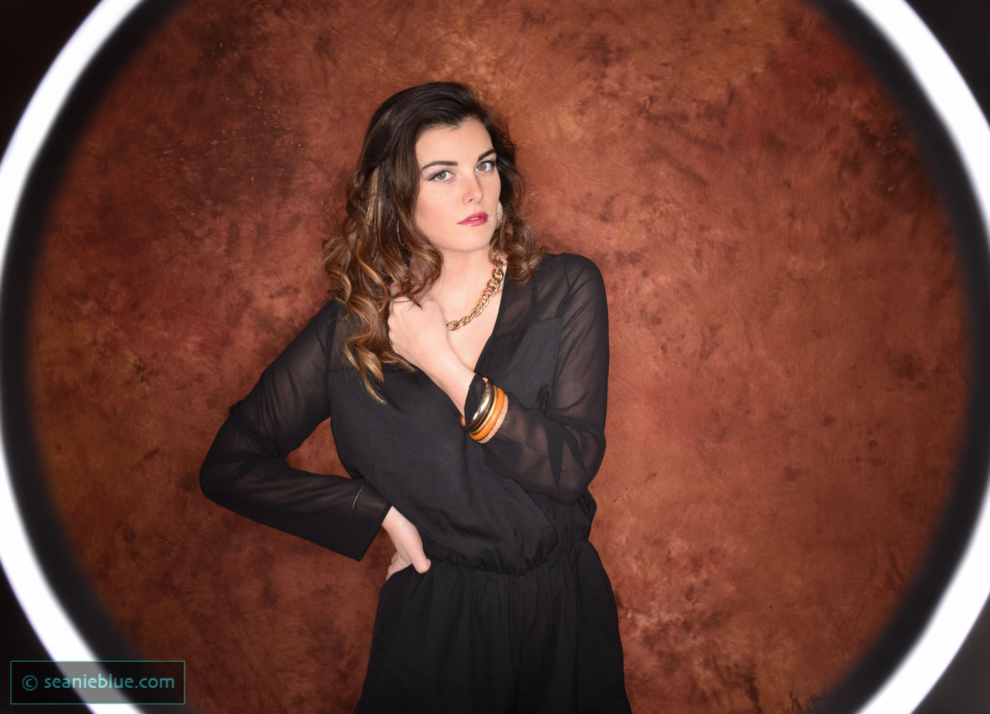 ISO-f HannahG ringf MS 1400-60-1661.jpg