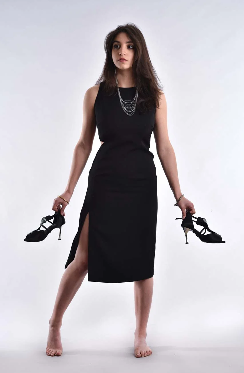 gray dress Eliz P 1300 40-2794.jpg
