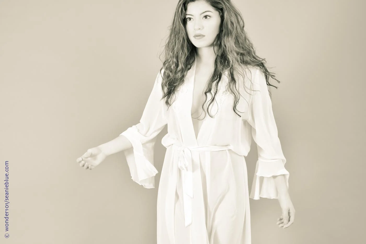 CTonic robe 1400 80-4907.jpg