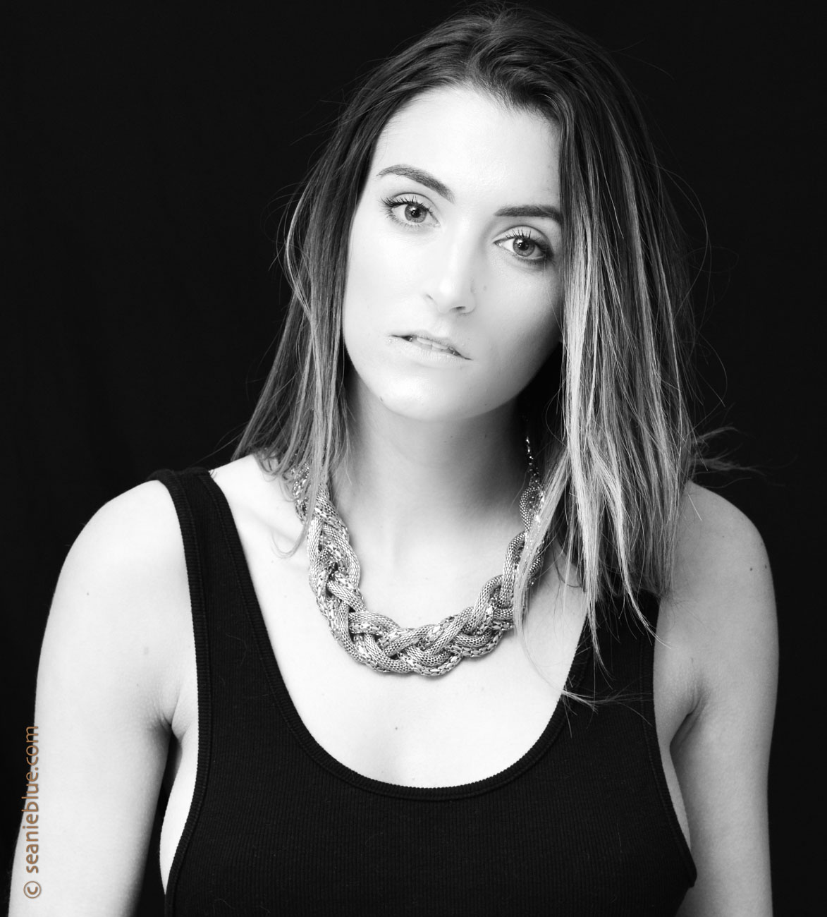 Alex Duke 1300 60-8316.jpg