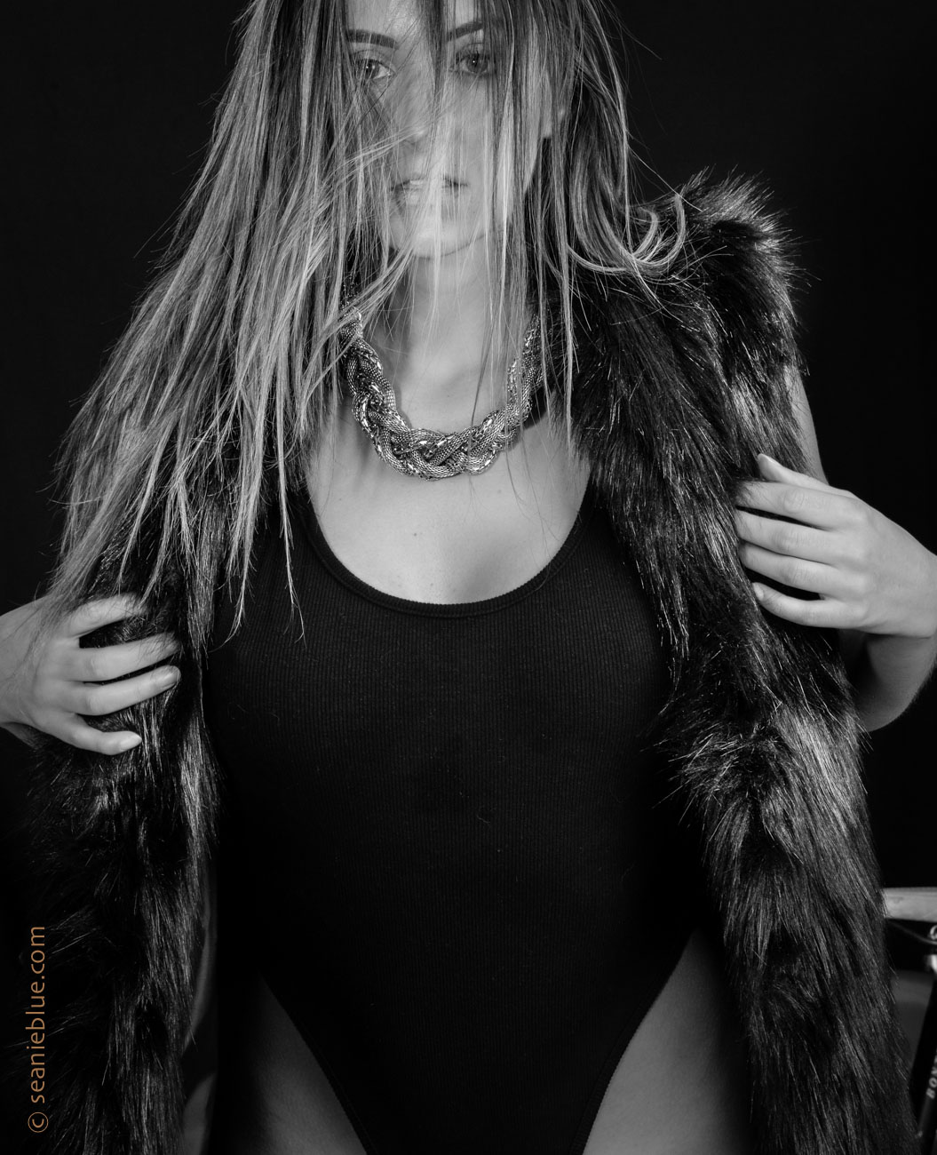 Alex Duke 1300 60-8241.jpg