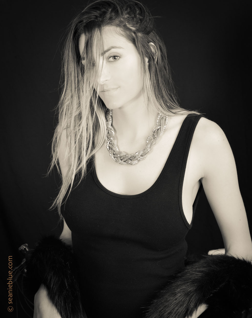 Alex Duke 1300 60-8274.jpg