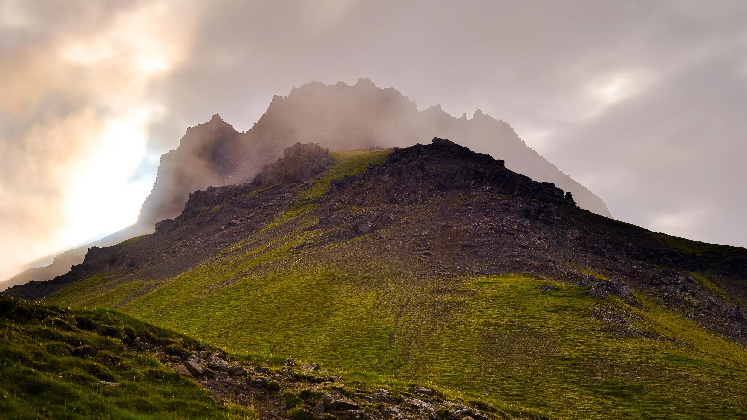 SONG Mountain SB web 2500-50-3134.jpg